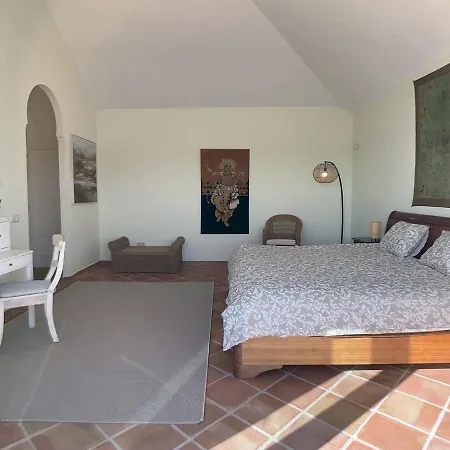 La Perla De La Bahia * Casares